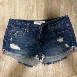 Woman’s shorts — Victoria Secret / Pink. Size 8.